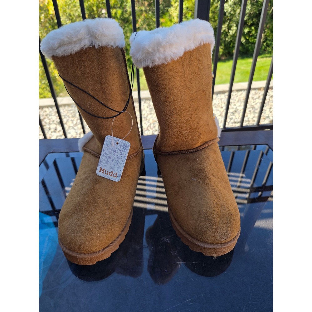 Mudd Cherry-92LP Chestnut Brown Faux Fur Chain Accent Boots Womens 8.5 NEW